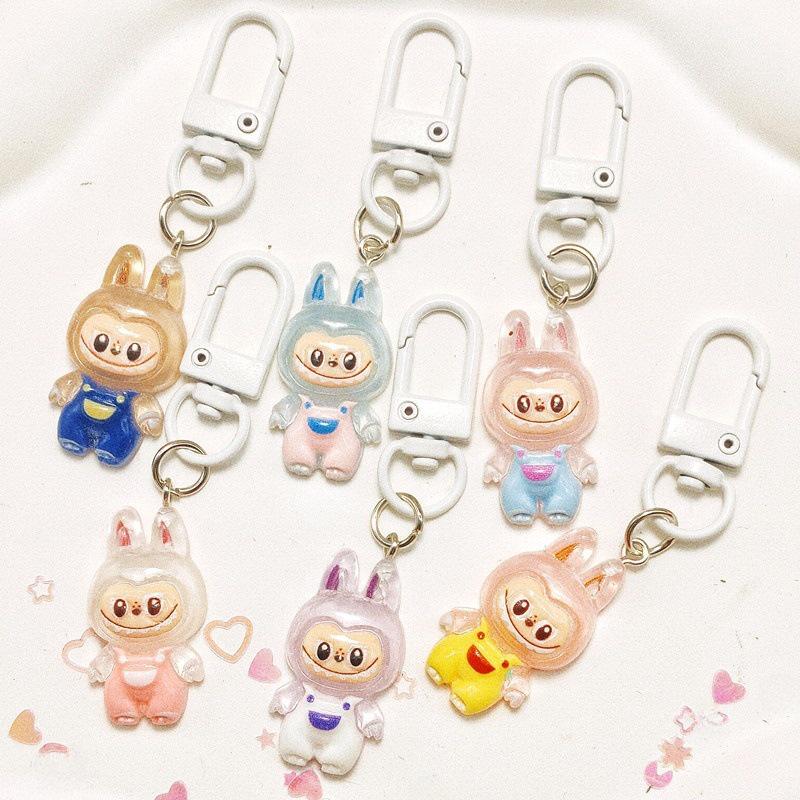 Оригинальный брелок-подвеска в виде куклы-эльфа из мультфильма Лабубу - милый подарочный брелок-подвеска