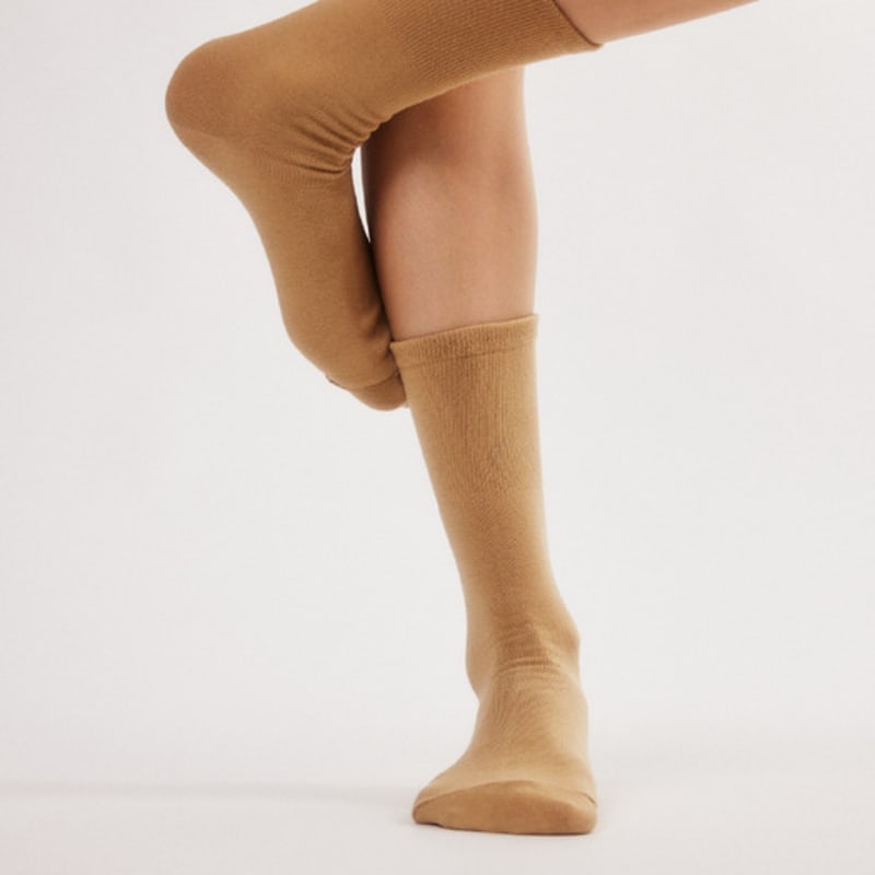 BOCION Песочно-бежевые однотонные длинные носки