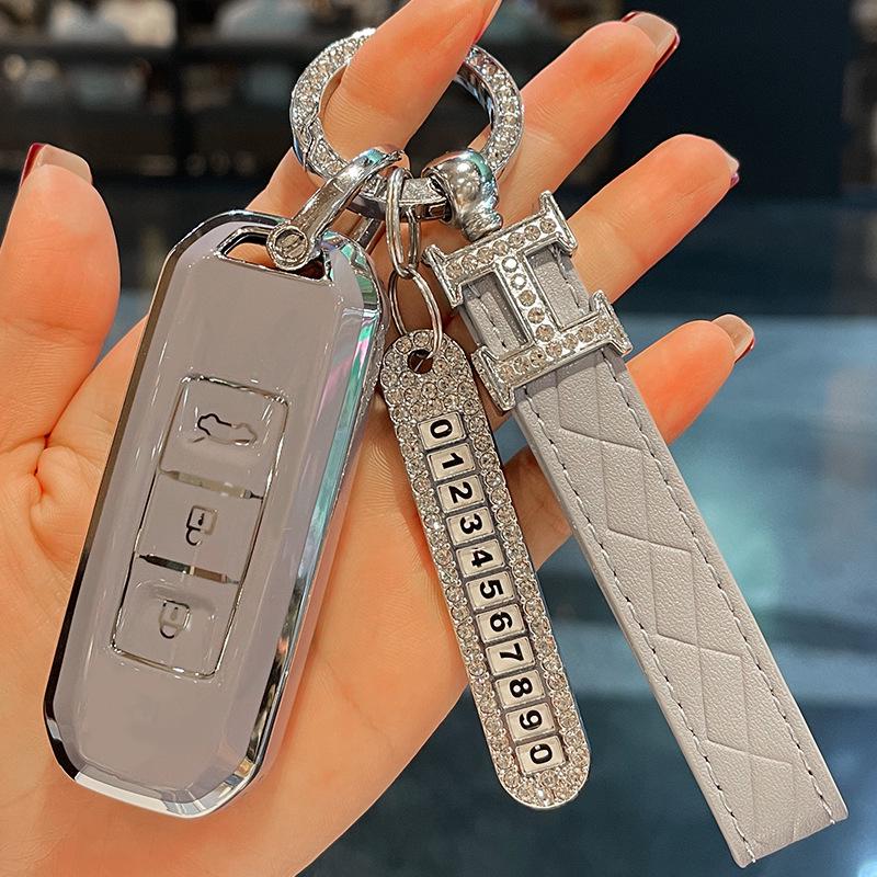 Чехол для ключей Baojun 510/530/560/730, RS3, 360, Kiwi, E200 с пряжкой