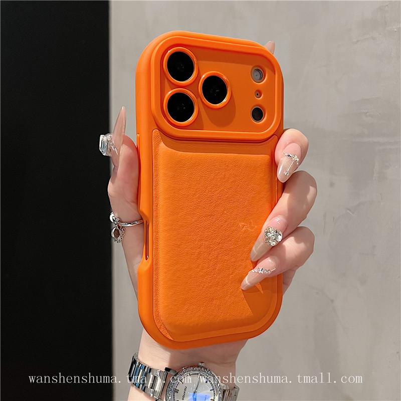 Совместимый с iPhone 17 Pro Max, этот премиальный ударопрочный чехол однотонного цвета предлагает кожаную текстуру и дизайн с воздушной подушкой, ощущаемый как вторая кожа.