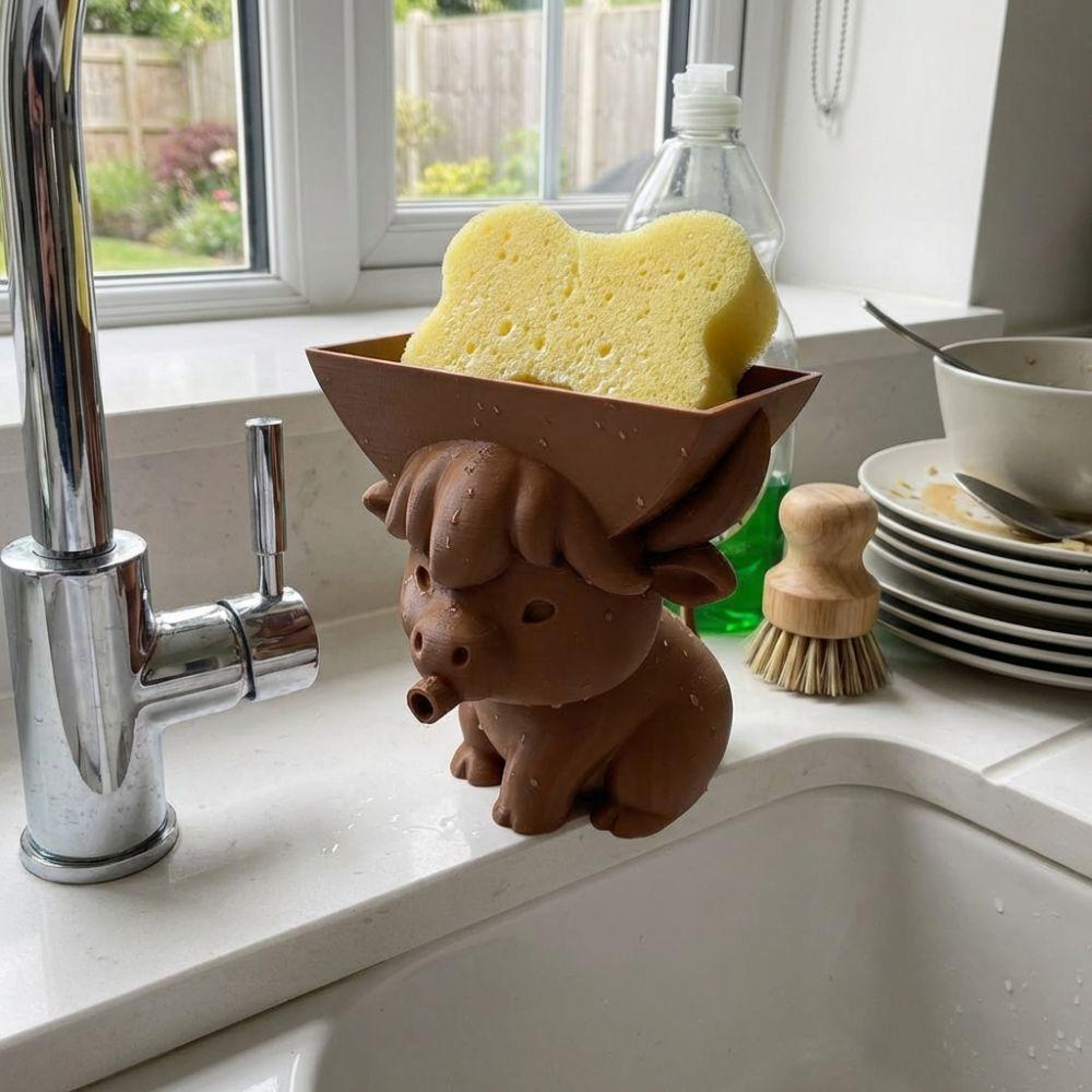 3D Printed Cow Shape Sponge Holder Cartoon with Drainage Holes Sponge Drying Holder Plastic Funny Soap Rack Counter Top Storage