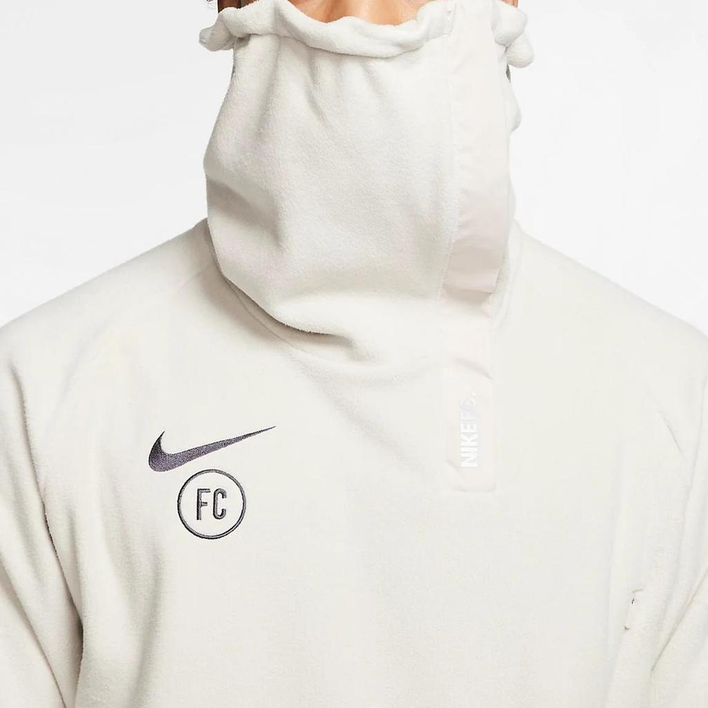 Nike Sweatshirts Men's Ecru Moderate Regular (Unisex) Sweatshirts AT6106 008