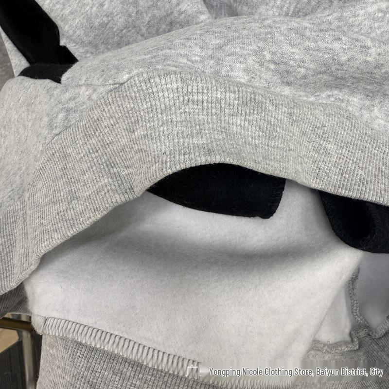 Спортивный костюм Mertra Color-Block: Комплект: Толстовка с капюшоном и свободные спортивные брюки