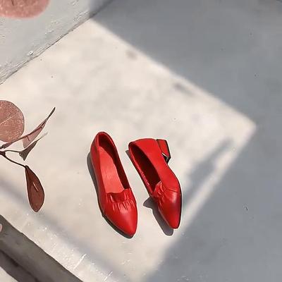 Женская обувь больших размеров из натуральной кожи, женская банкетная обувь без шнуровки, модная женская обувь красного цвета с острым носком