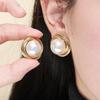 Elegant French Retro Pearl Ear Cuffs: Versatile, High-End Hong Kong Style Stud Earrings for Women.