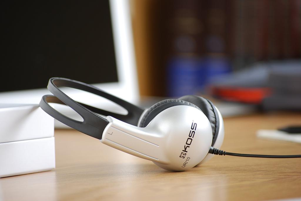 Koss UR10 Stereo Headphones [item]