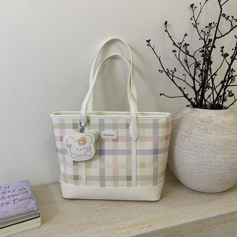 Large Capacity Fresh Plaid Tote Bag Women's New Niche Leisure Shoulder Bag Commuter Class Bag