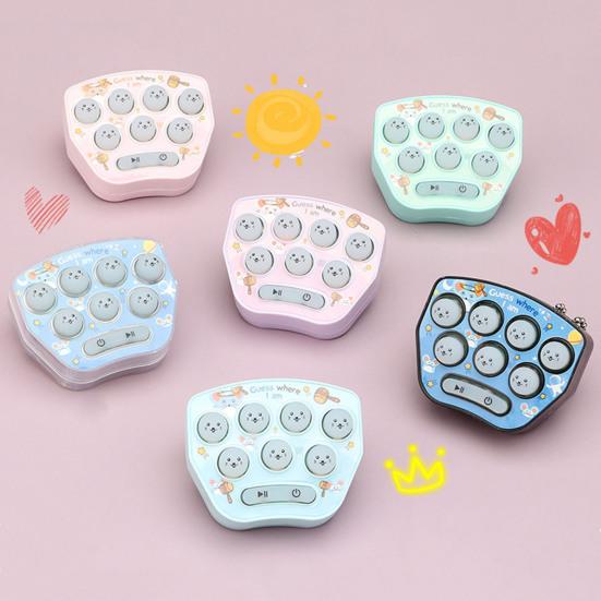 Game Console Mini Size Fall Resistant Plastic Game Machine Key Chain for Decoration