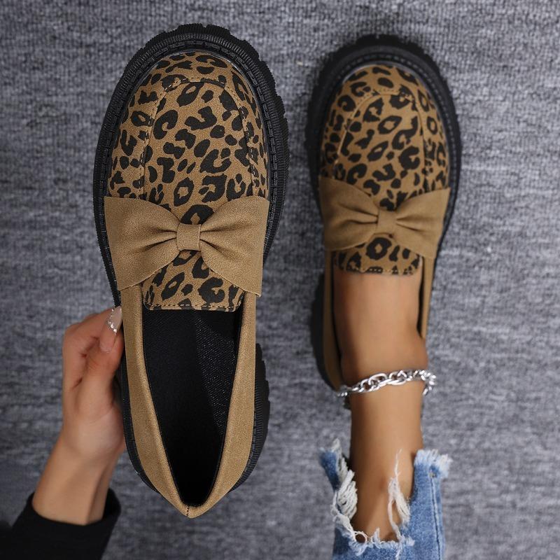 Fashion Large Size Women's Loafers Autumn Winter Fashion Leopard Leather Shoes Comfortable Height Increase Outdoor Non Slip Casual Shoes