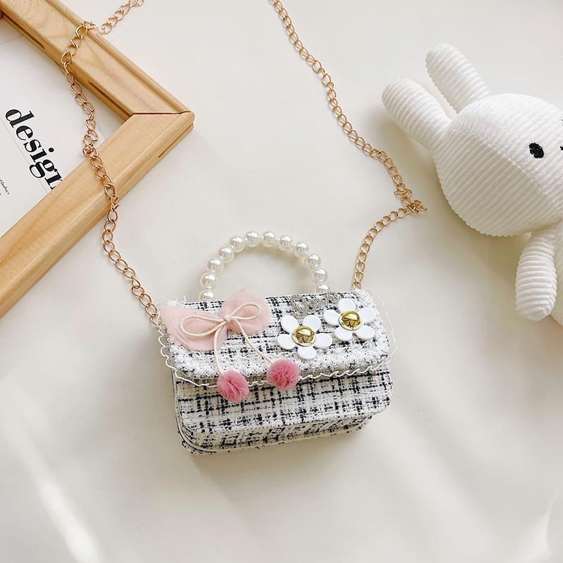 Girls Playful Small Capacity Shoulder Bag With Breathable Cotton Material And Multipattern Design