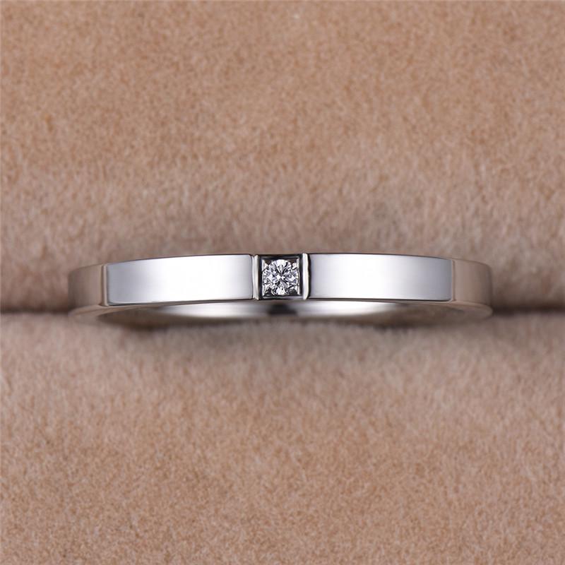 Медное кольцо со стеклянным камнем в цветах: серебро / розовое золото