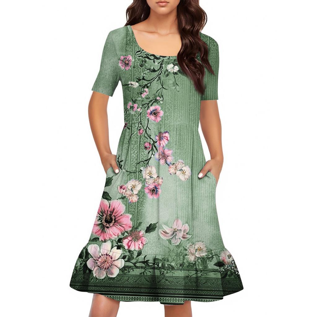 Женское повседневное платье с круглым вырезом и короткими рукавами. Платье со свободной талией и складками. Платье с складками на талии.