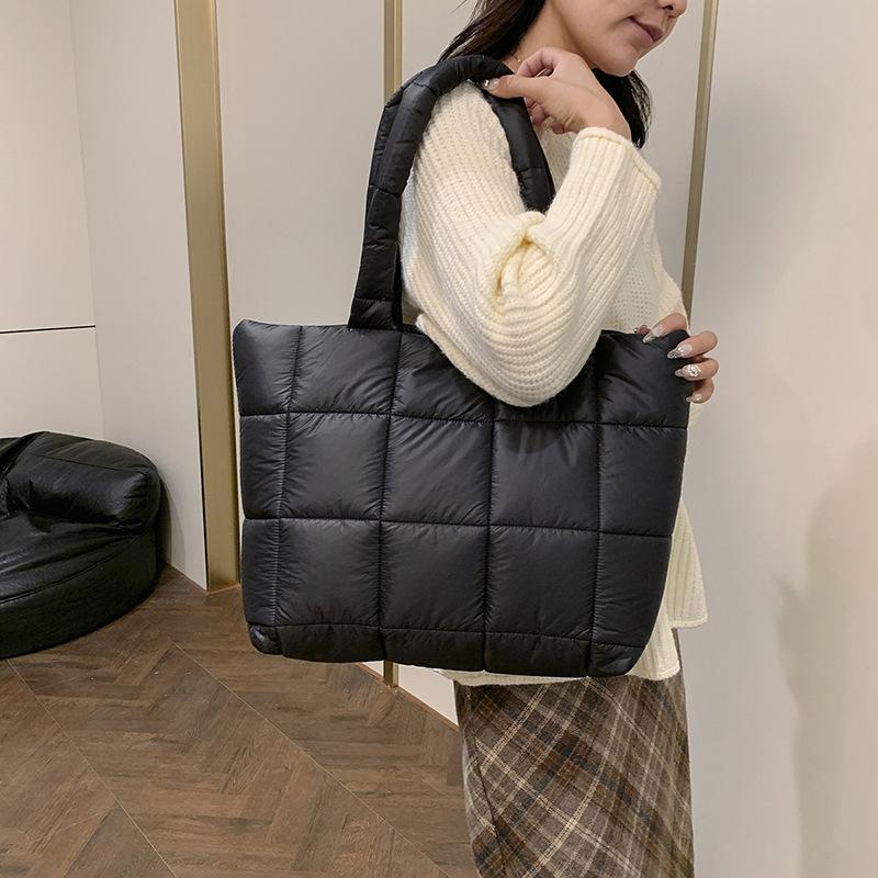 Simple Cotton Clothes Down Bag 2025 New Sewing Line Plaid Bag Fashionable Plain Board Large Capacity Tote Shoulder Bag