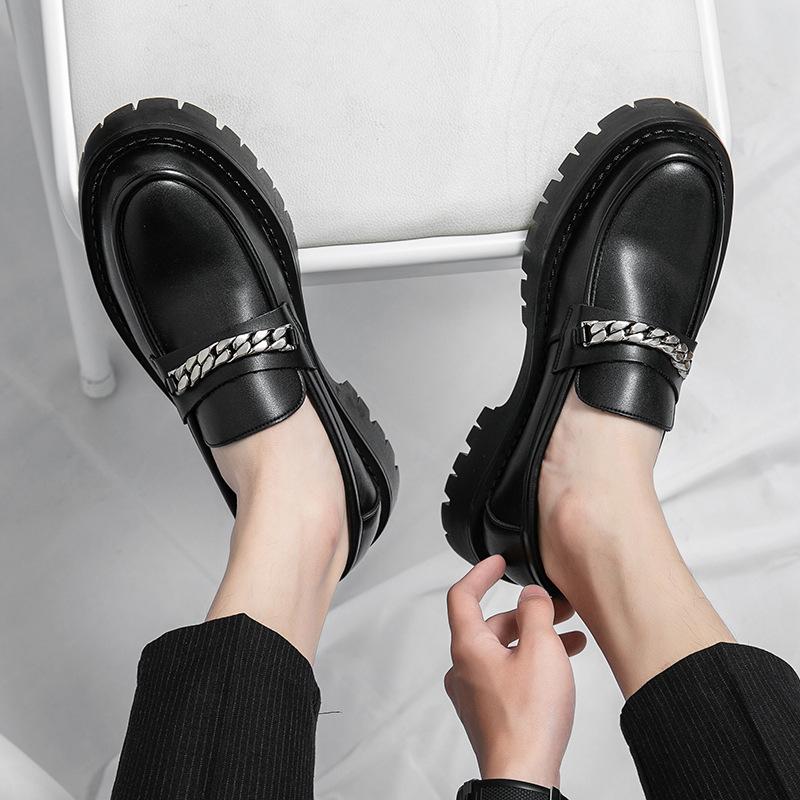 Туфли на платформе из британской кожи. Мужская обувь в стиле ленивых повседневных мокасин. Молодежные тенденции, усиливающие популярность панк-обувь для ночных клубов и свадеб.