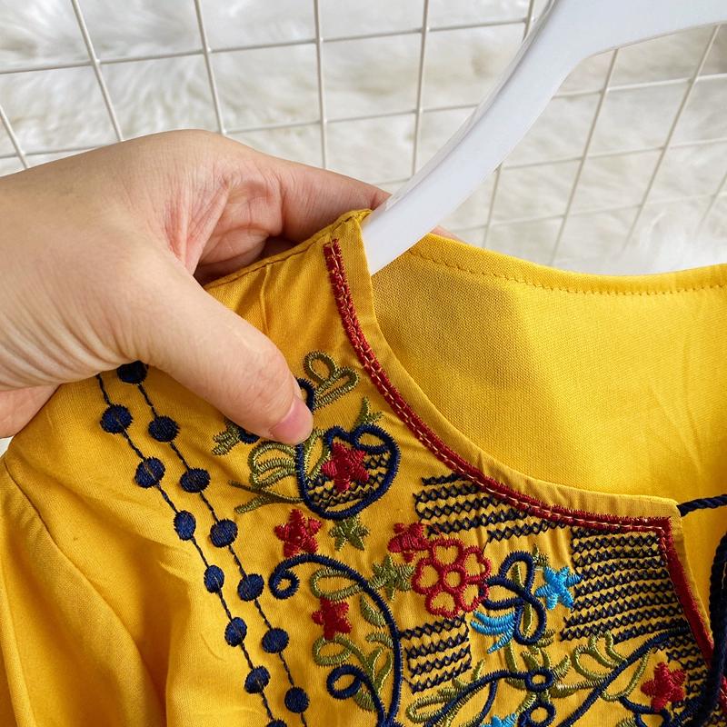 Holiday Retro Ethnic Embroidery Dresses Women Vintage V-neck Tassel Lace Up Dress Party Long Sleeve Fashion Long Dress Loose New