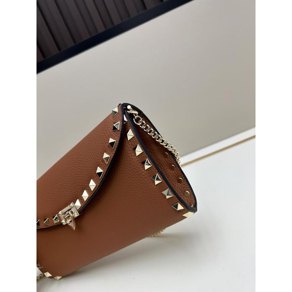 Трендовая летняя новинка повседневная сумка-мессенджер на плечо со шпильками маленькая квадратная сумка персонализированная сумка для телефона маленькая свежая женская сумка оптом