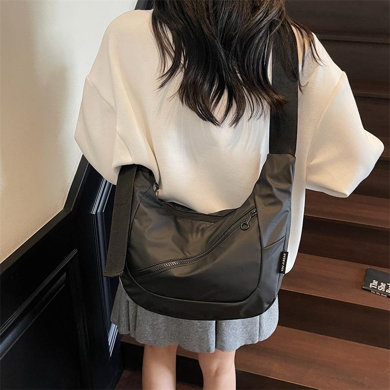 Leather Membrane Dumpling Bag for Women, 2026 New Versatile Casual Lightweight Single Shoulder Bag, Super Popular Crossbody Bag