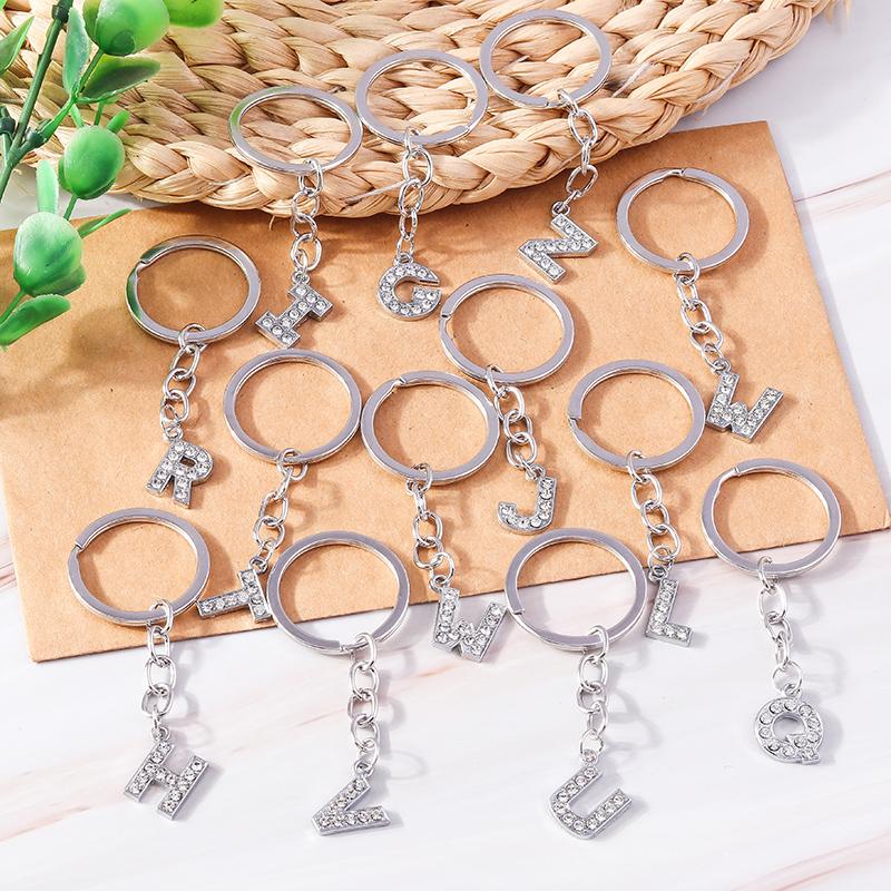 Fashion Charms 26 English Letters A-Z Alphabet Keychain Crystal Rhinestones Alloy Key Rings Gift for Handbag Jewelry DIY