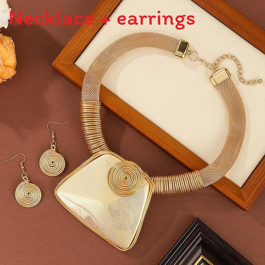 Resin Plastic And Jewelry Set With Large Gemstones And Elegant Water Chain For Fans Fashion