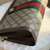[Б/У] Маленькая сумка через плечо Gucci Ophidia 'GG Supreme' - Очень хорошее состояние #G58HT3