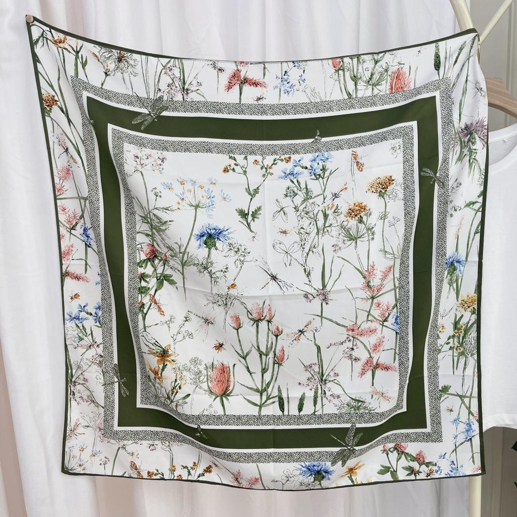 Spring and Summer Korean Flower Sunscreen Printed Large Square Scarf Scarf Scarf for Women Retro High-end Versatile Shawl