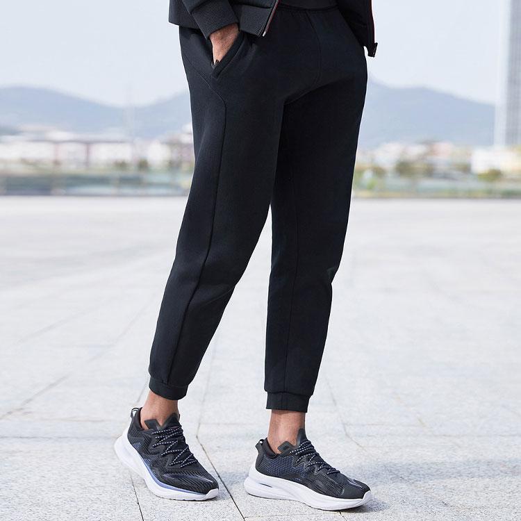 Мужские спортивные штаны с карманом на молнии и логотипом Li Ning, черные AKLR101-1