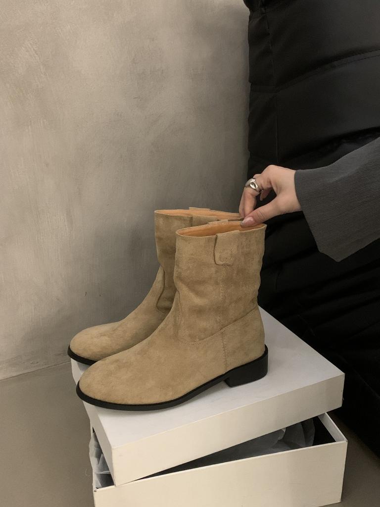 2024 новые корейские ботинки в стиле ins Dongdaemun, нишевые, в стиле ретро, модные женские ботинки, круглый носок, толстый каблук, замшевые маленькие короткие ботинки
