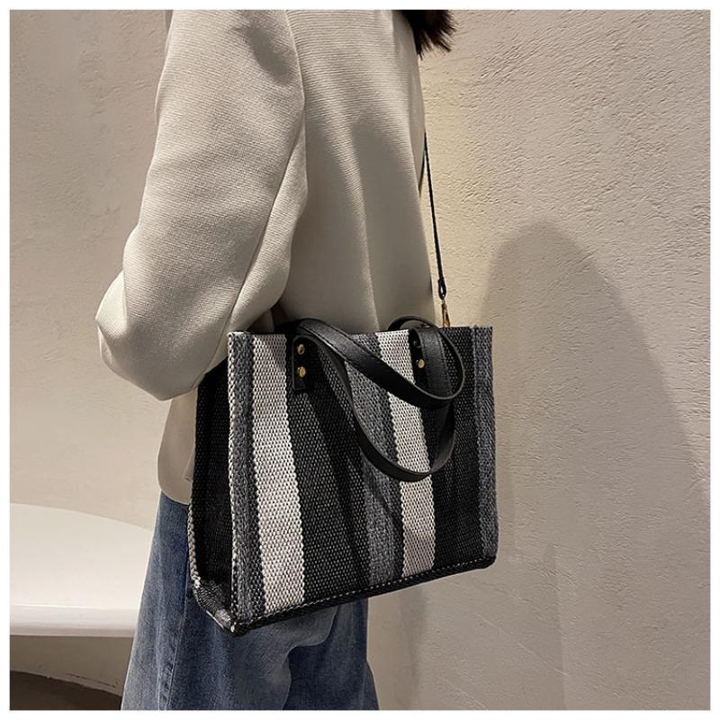 On The New Striped Simple Canvas Bag Autumn Korean Version Large Capacity Shoulder Bag Simple Foreign Fashion Bag