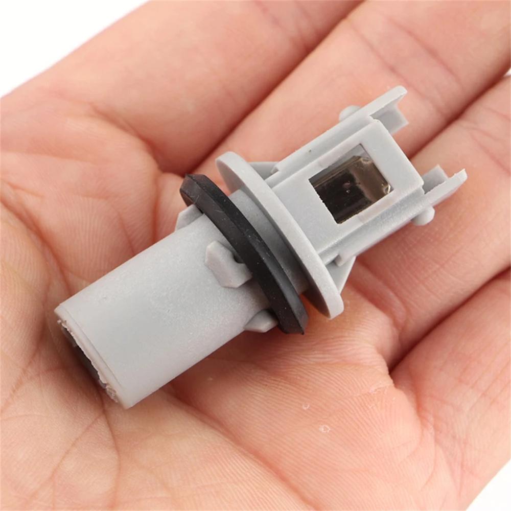 2Pcs T10 T15 Light Bulb Base Socket Fit For Honda Mitsubishi Suzuki Lamp Holder