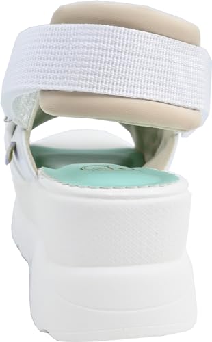 Босоножки на платформе с ремешком