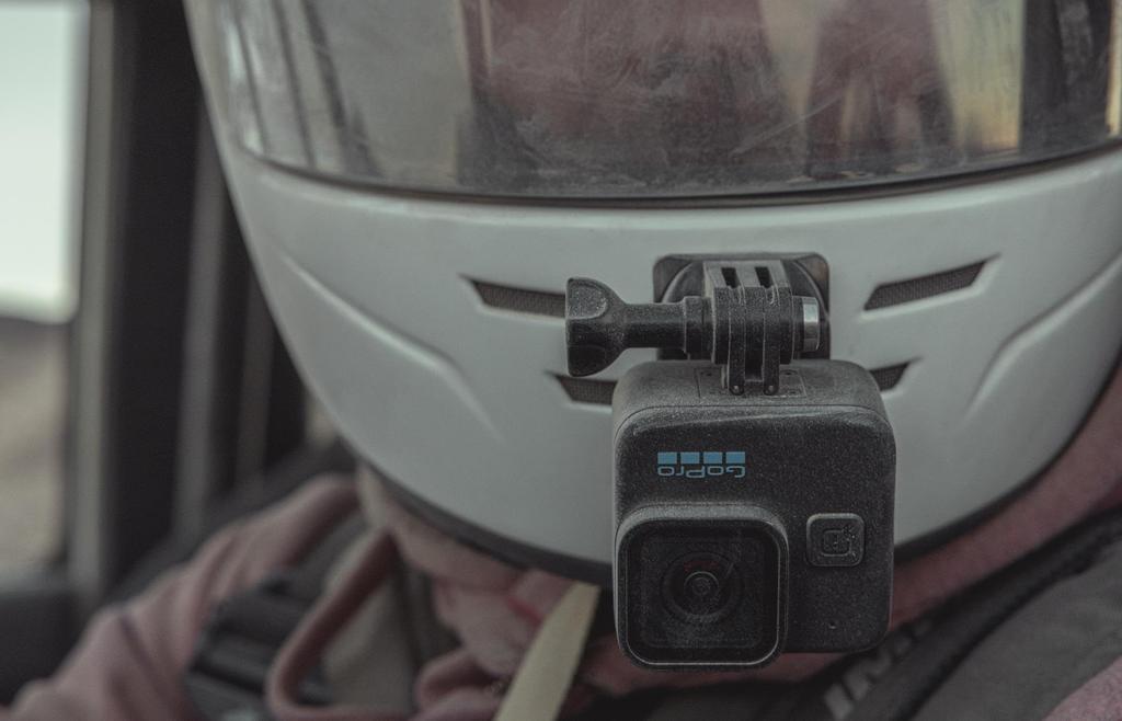 GoPro HERO11 Black Mini Compact Waterproof Action Camera with Ultra HD Frame Image Live and Stabilization - 5.3K60 Video, 24.7MP Grabs, 1/1.9" Sensor,