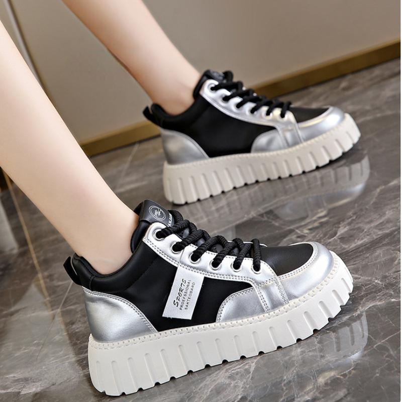 Европейско-американские туфли женские высокие кеды с цветными блоками 2024 весенне-осенний сезон новые на высокой платформе толстой подошве спортивные кеды для скейтборда