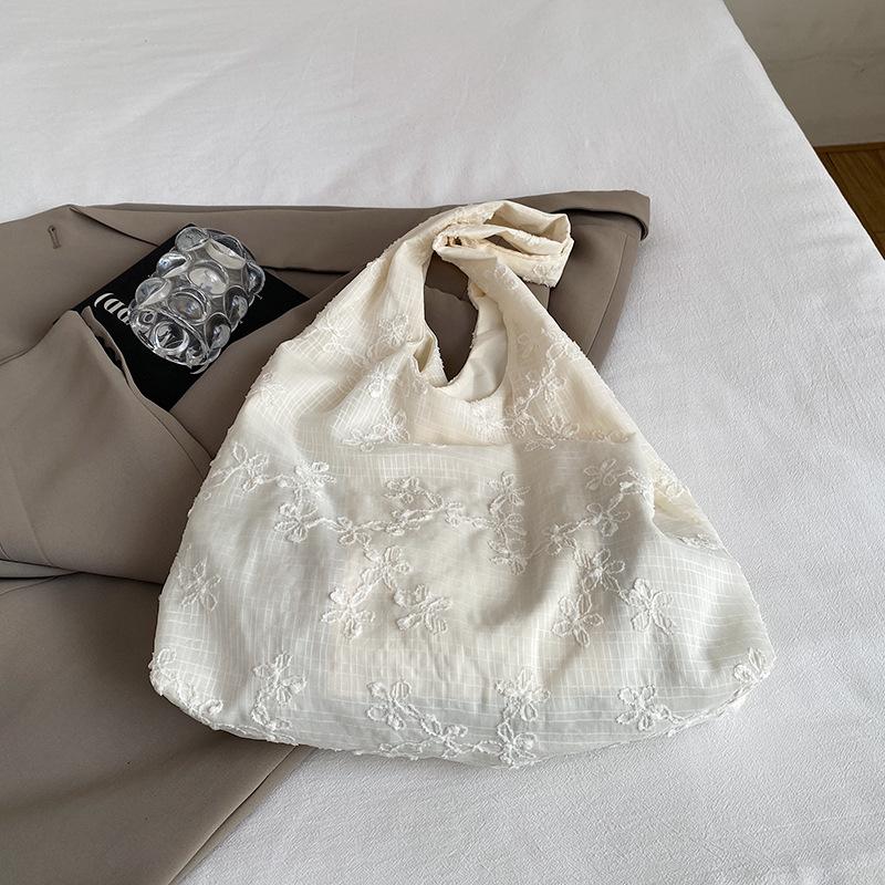 Small Fresh Flower Embroidery Single Shoulder Casual Summer Tote Bag