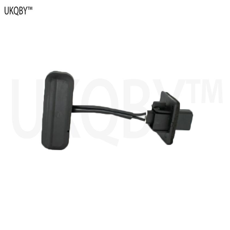 Suitable for Bu ic k 2009 Bu ic k Re ga l trunk switch, trunk lid, luggage lid open button button button 13422268