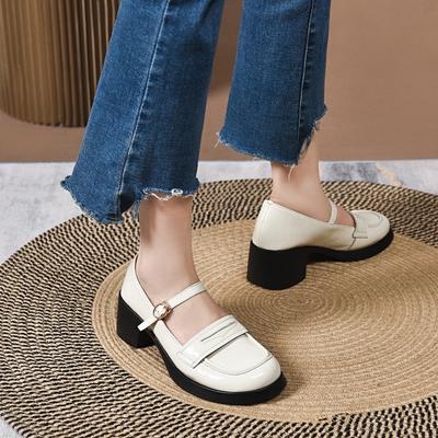 Кукольная обувь женская 2025 весна и лето новая круглая голова пряжка на ремешке коровья лакированная кожа толстая подошва толстый каблук ретро студенческая обувь лоферы