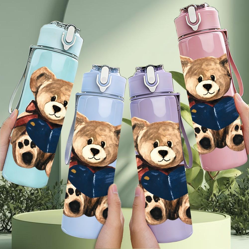 1PC Simple Brown Teddy Bear Portrait 750ml Color Plastic Sports Water Bottle Leakproof Flip Straw Lid Suitable for Sports Office Home Use