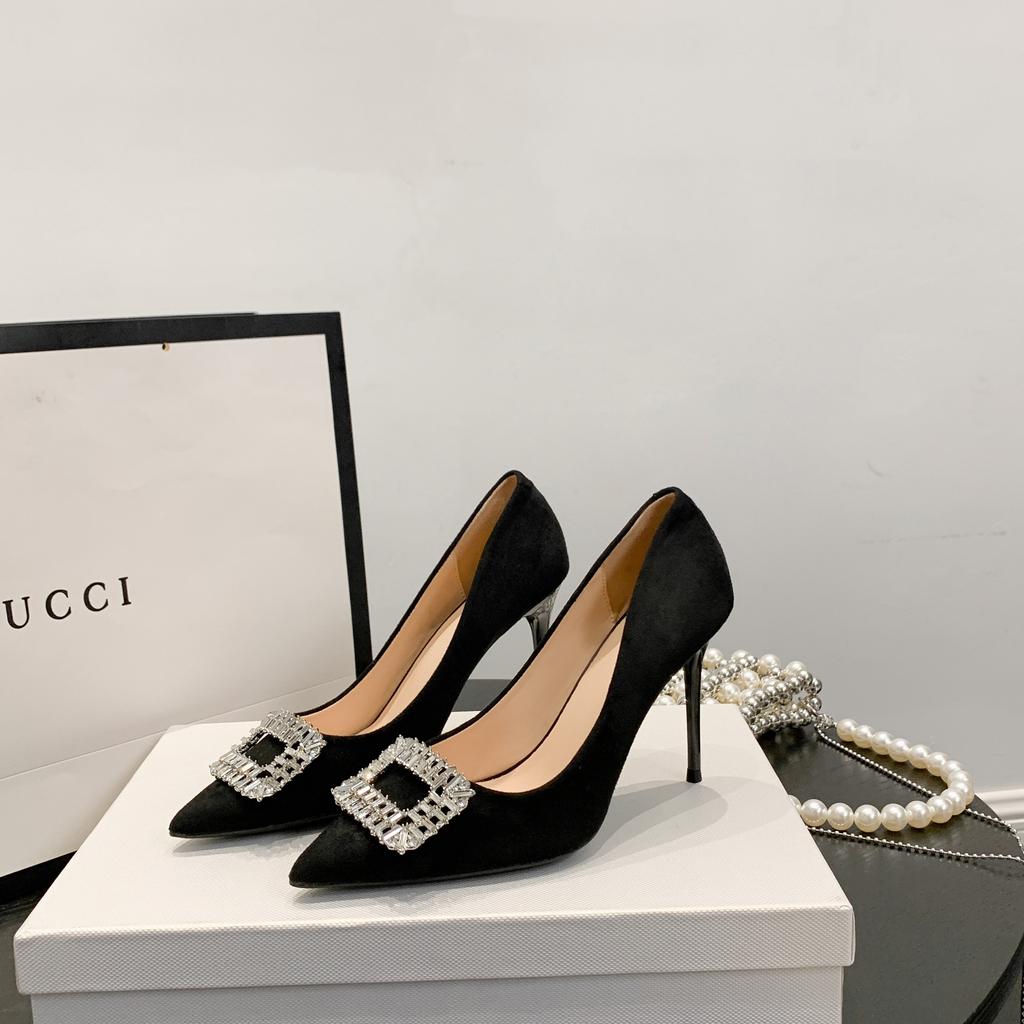 Черные замшевые туфли на высоком каблуке, новинка осени, остроносые, с мелким вырезом, темпераментный тонкий каблук, стразы, квадратная пряжка, одинарные туфли