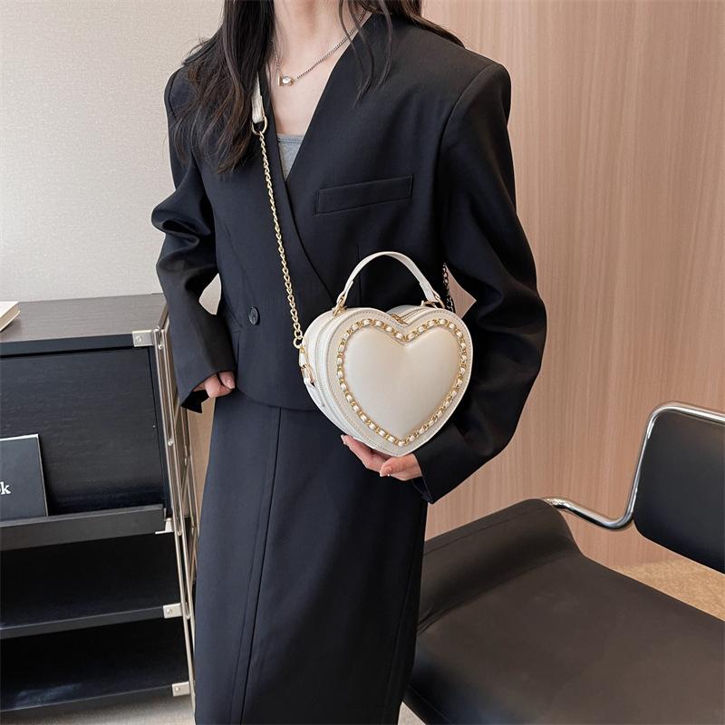 Новая сумочка ко Дню святого Валентина женская сумка сумка любви 2025 весеннее настроение цепочка тренд сумка-мессенджер