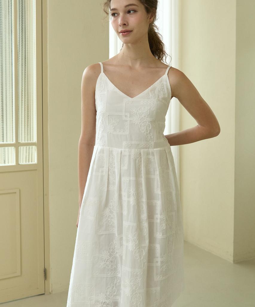 Wioi Masha Cotton Sleeveless Dress_White