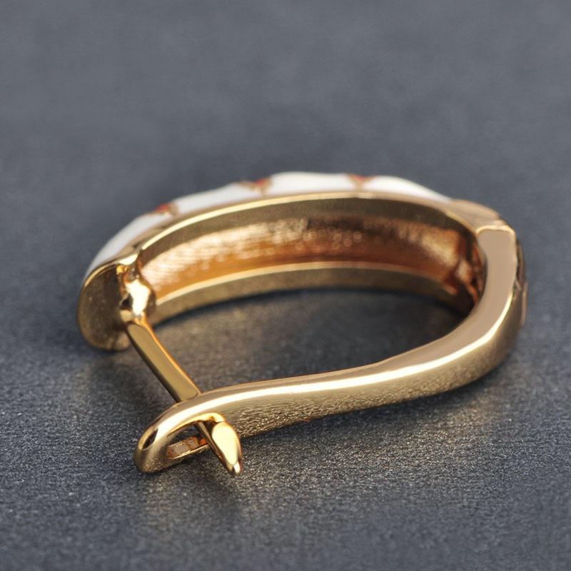 Женские серьги из ювелирной эмали с английским замком. Размер: 2 * 0,6 см