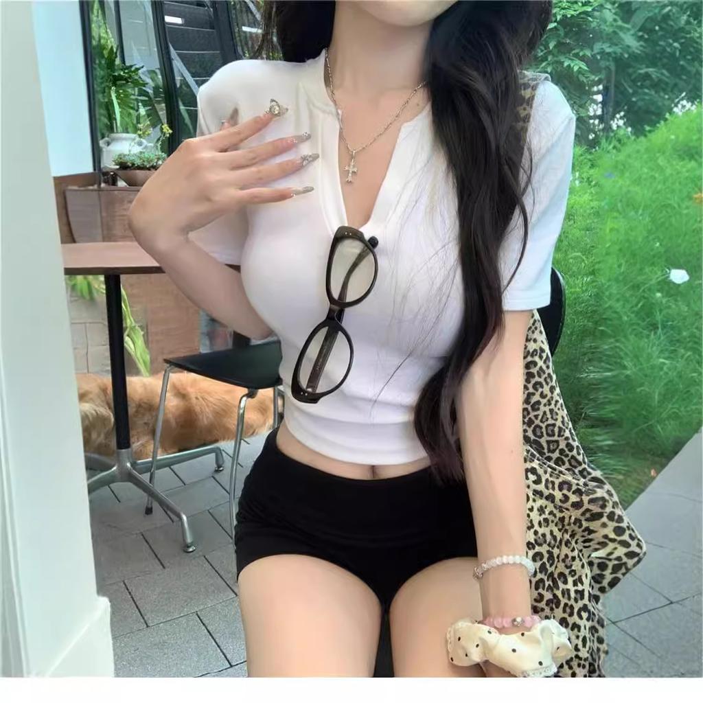 V-neck Front Shoulder Short-sleeved T-shirt for Women In Summer New Fashionable and Versatile Short Student Top for Women