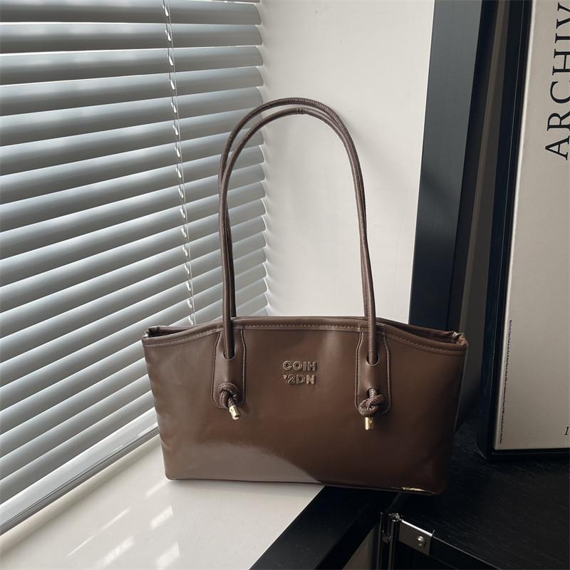 Street Style Womens Vintage Shoulder Bag With Durable Pu Material For Daily Use