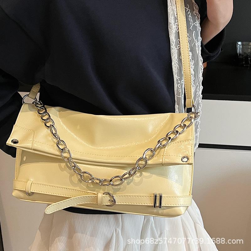 Niche 2025 New Underarm Bag Women's Large-capacity Trendy Cool Chain Shoulder Bag Casual Commuter Versatile Messenger Bag