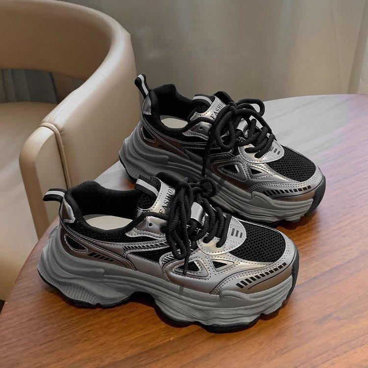 Retro Student Lightweight Heightening Platform Sneakers Women's 2024 Autumn New Hong Kong Style Showing Feet Small Casual Dad Shoes