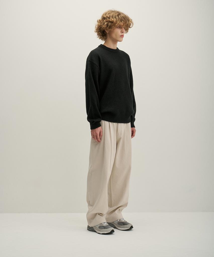 GNOK Herasi Wool Round Knit [Black]