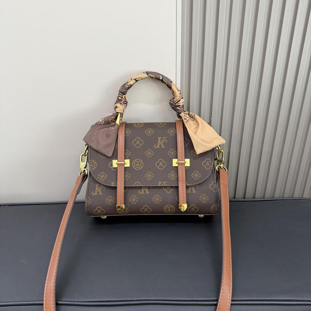 New Women's Bag Fashion Style Letter Old Flower Messenger Bag Portable Shoulder Oblique Span Bag