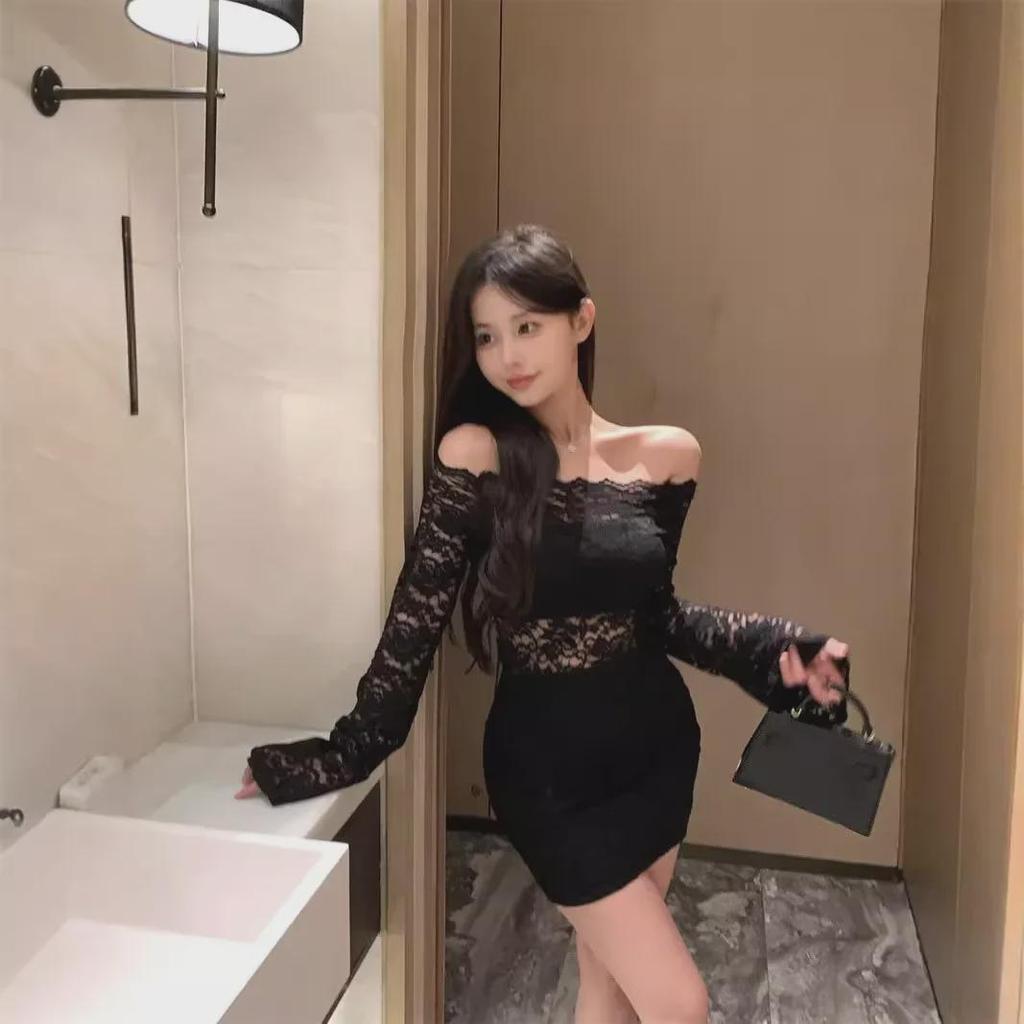 Женское платье с открытыми плечами, осенний стиль, с рукавами-трубами и кружевными деталями