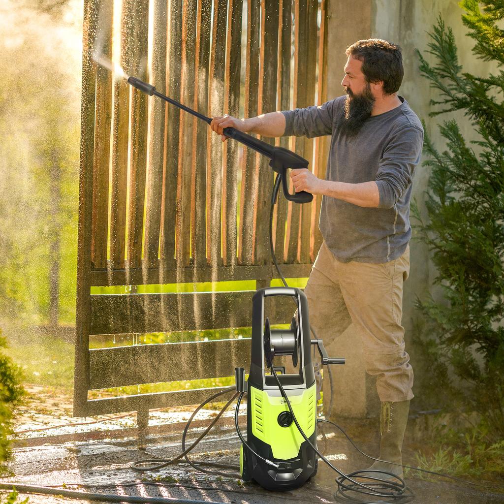 2200W High Pressure Washer 170 Bar Pressure Washer With Adjustable Nozzle And 6M Hose 32W X 32D X 80H Cm Green