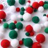 Набор рождественских помпонов: Красные, Белые, Зеленые Разных Размеров - Пушистые Шарики для Украшения Елки