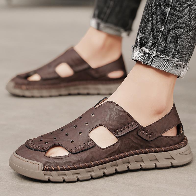 Summer Men Sandals Handmade Leather Shoes Man Outdoor Antiskid Beach Sandals Breathable Hollow Shoes Men Sandals Lightweight